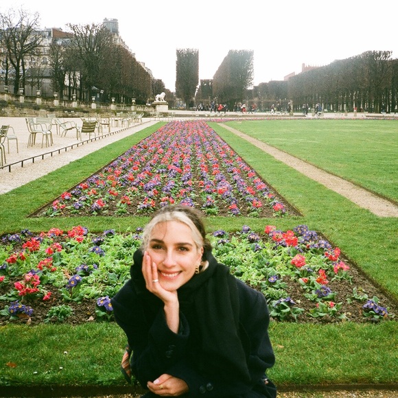 Meet your Posher, Sonia - Picture 2 of 4